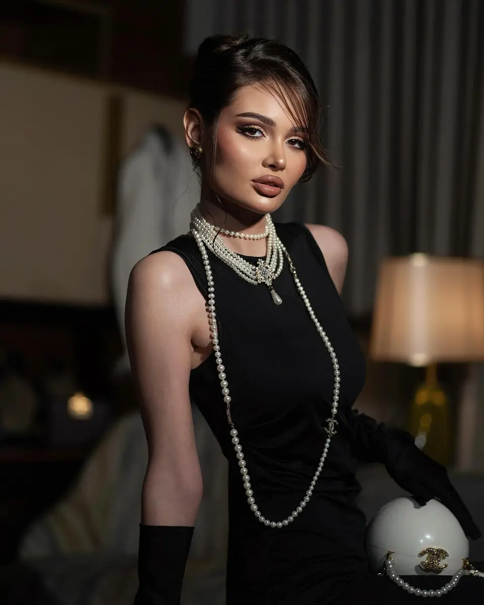 Alia escort in London