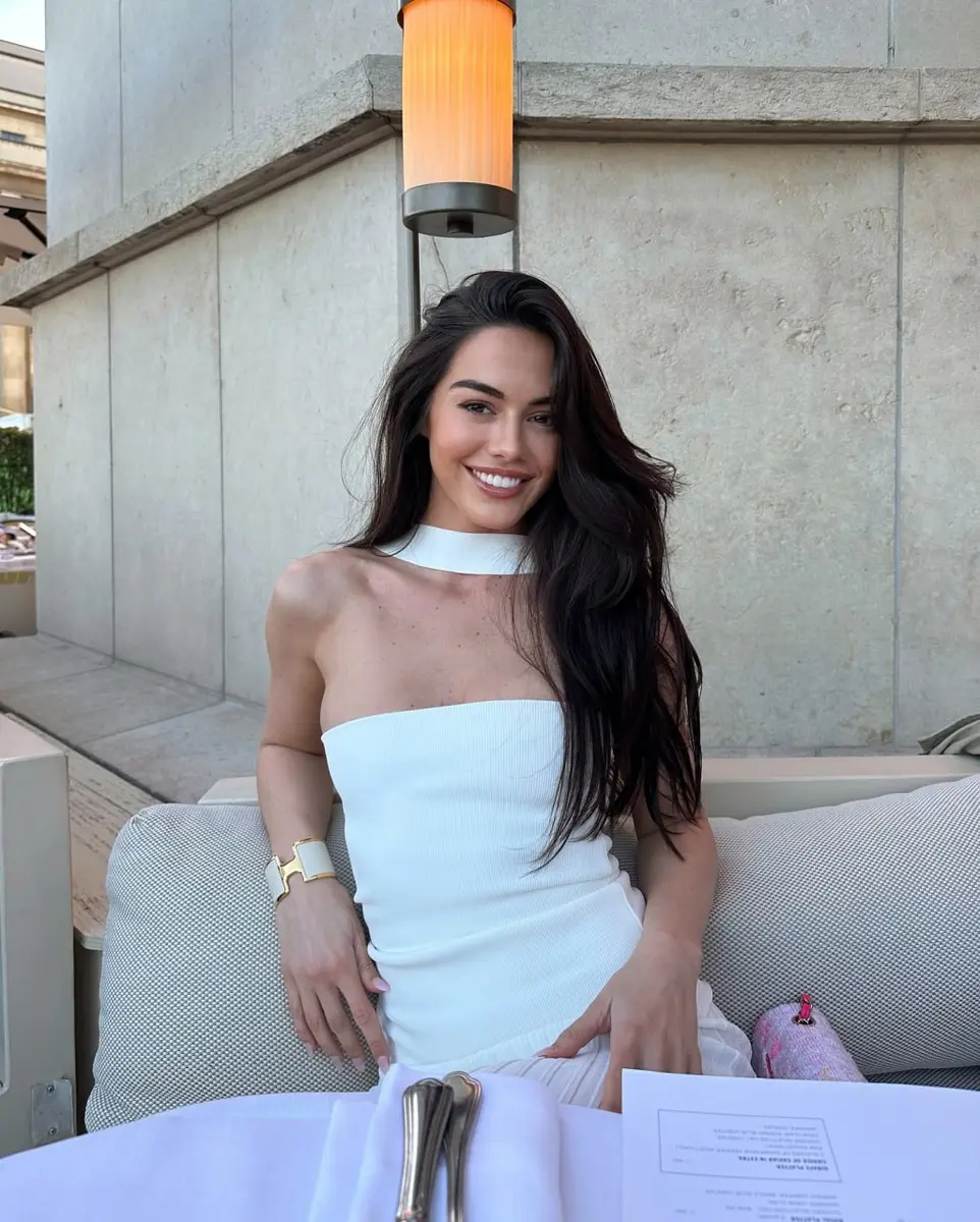 Alina escort in London