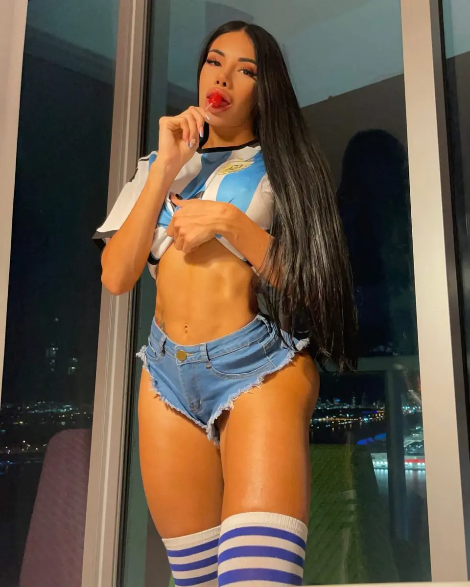 Amalia escort in London