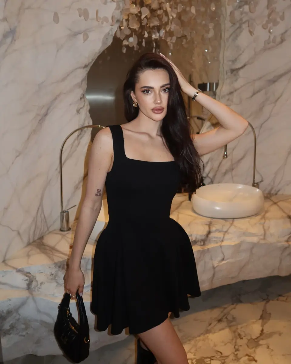 Drama escort in London