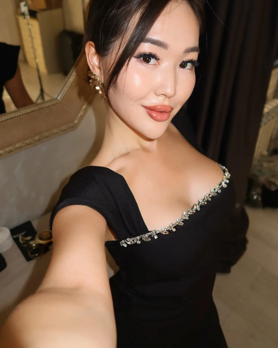 Karina escort in London