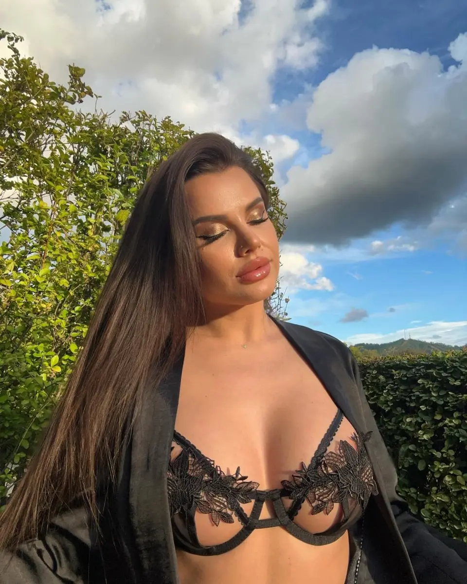 Kate escort in London