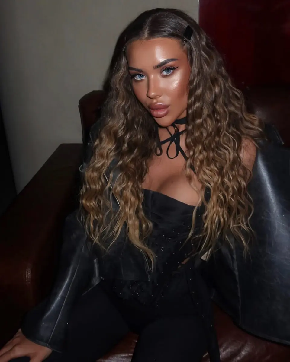 Kim escort in London