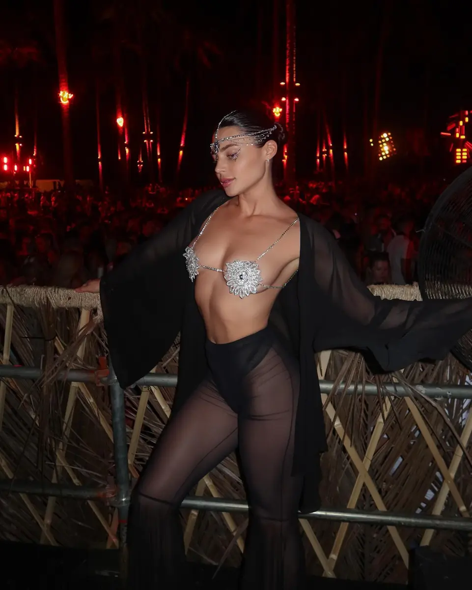 Leo escort in London