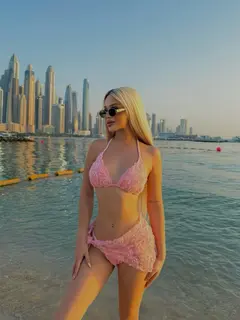 Lina escort in London