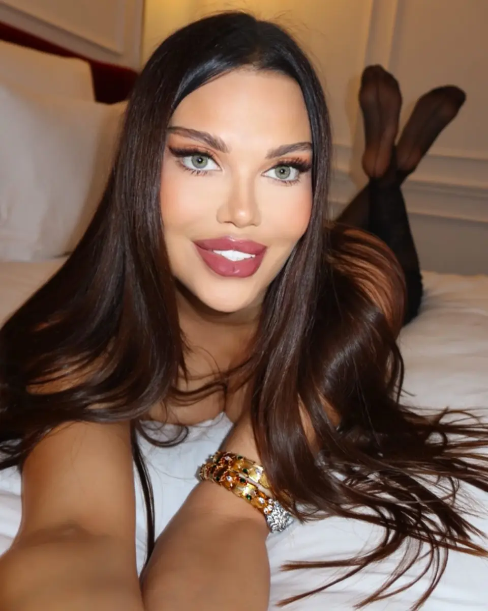 Mimi escort in London