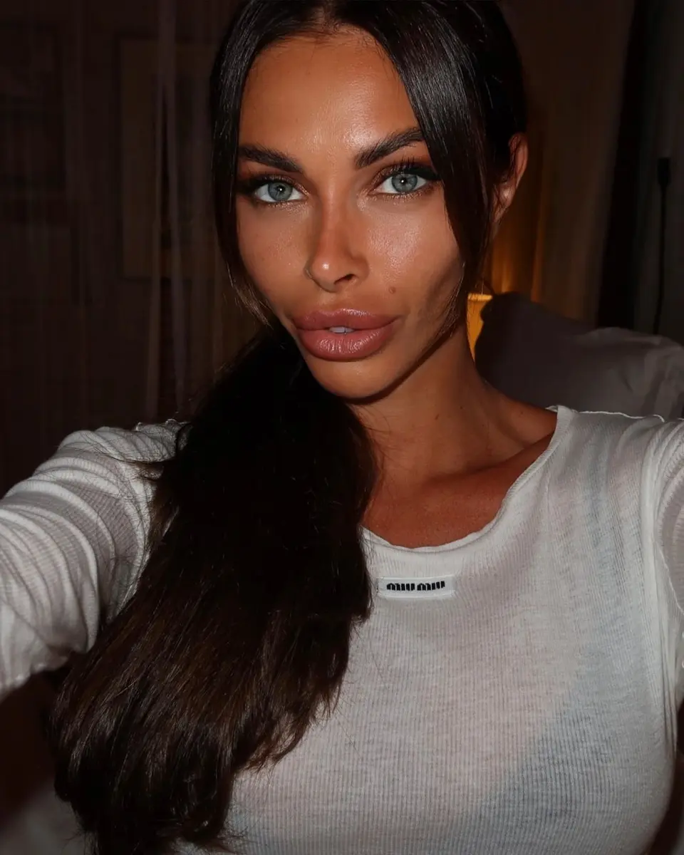 Nona escort in London
