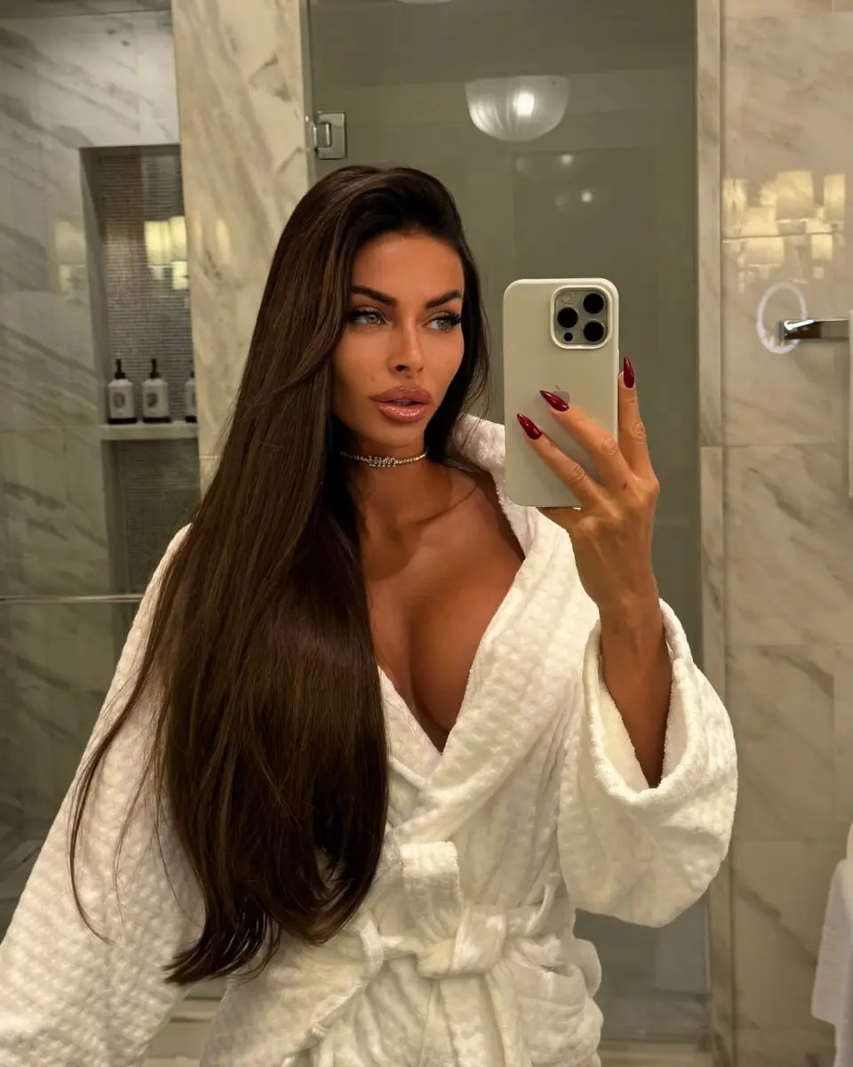 Nona escort in London