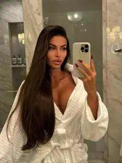 Nona escort in London