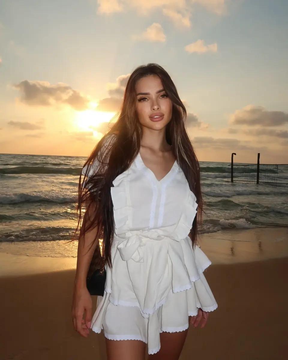 Oli escort in London