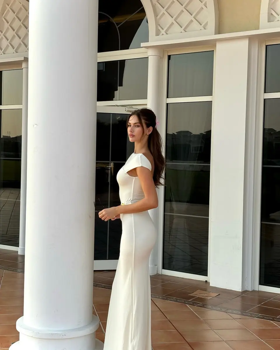 Oliviya escort in London