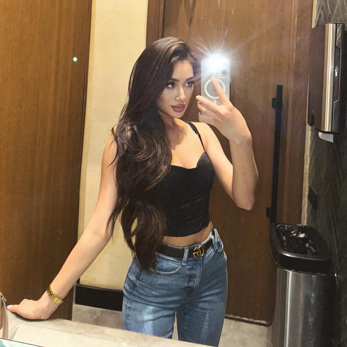 Tais escort in London