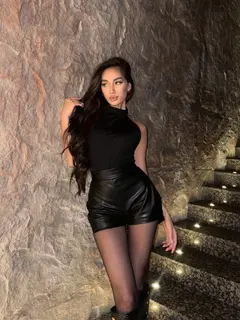 Tais escort in London