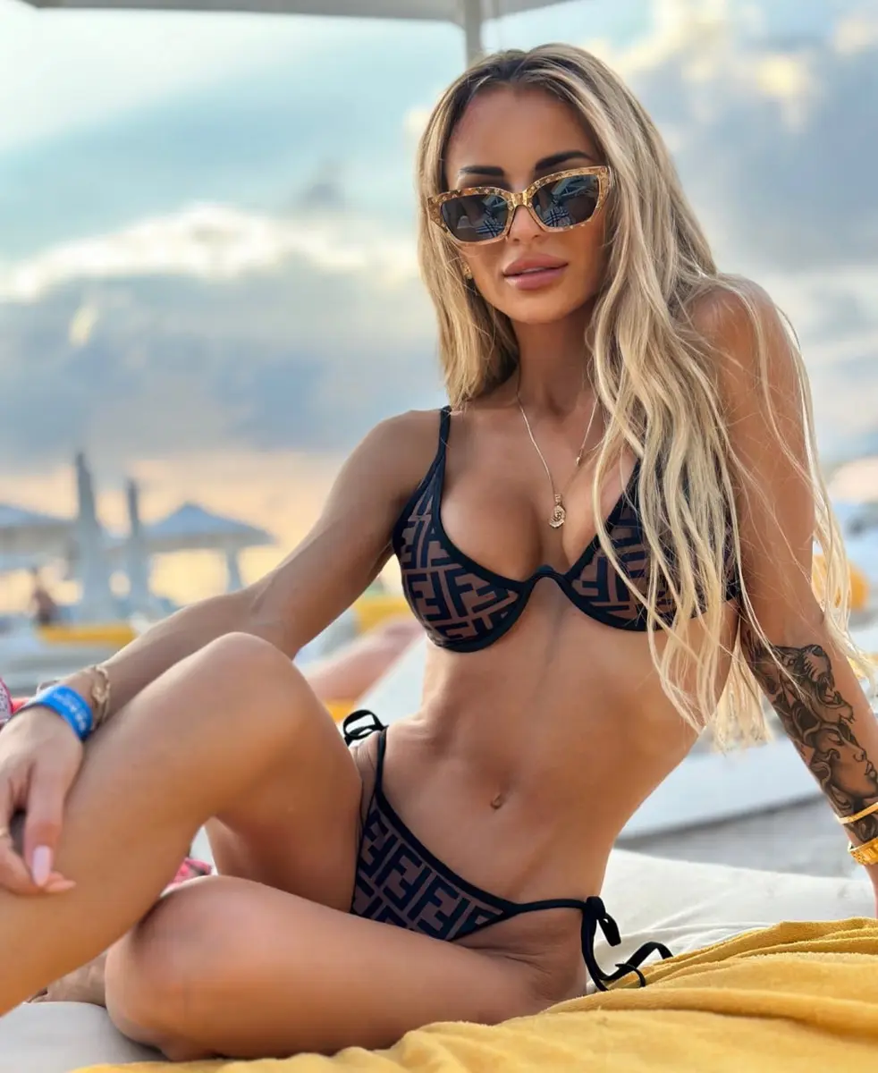 Tanya escort in London