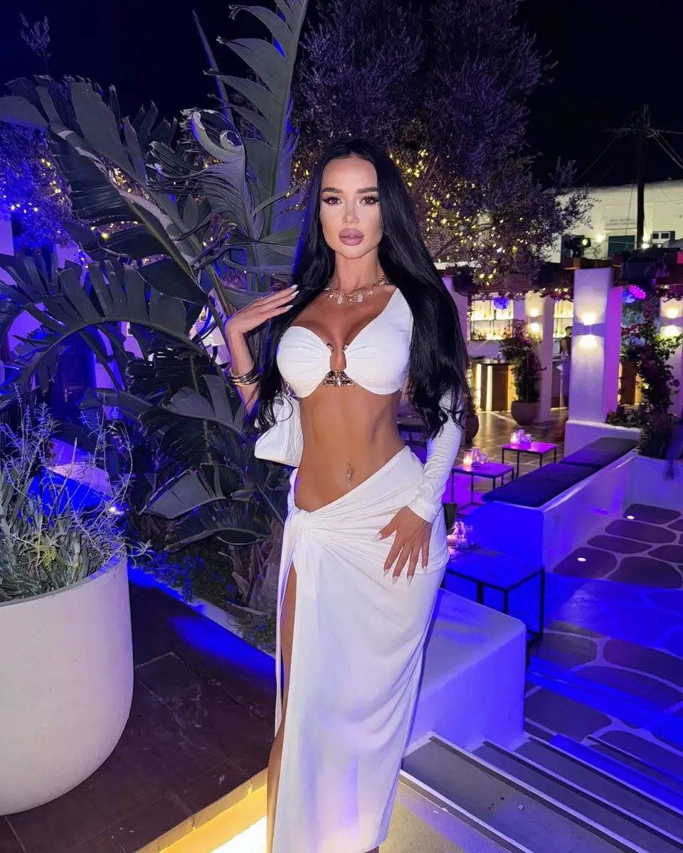 Tisha escort in London
