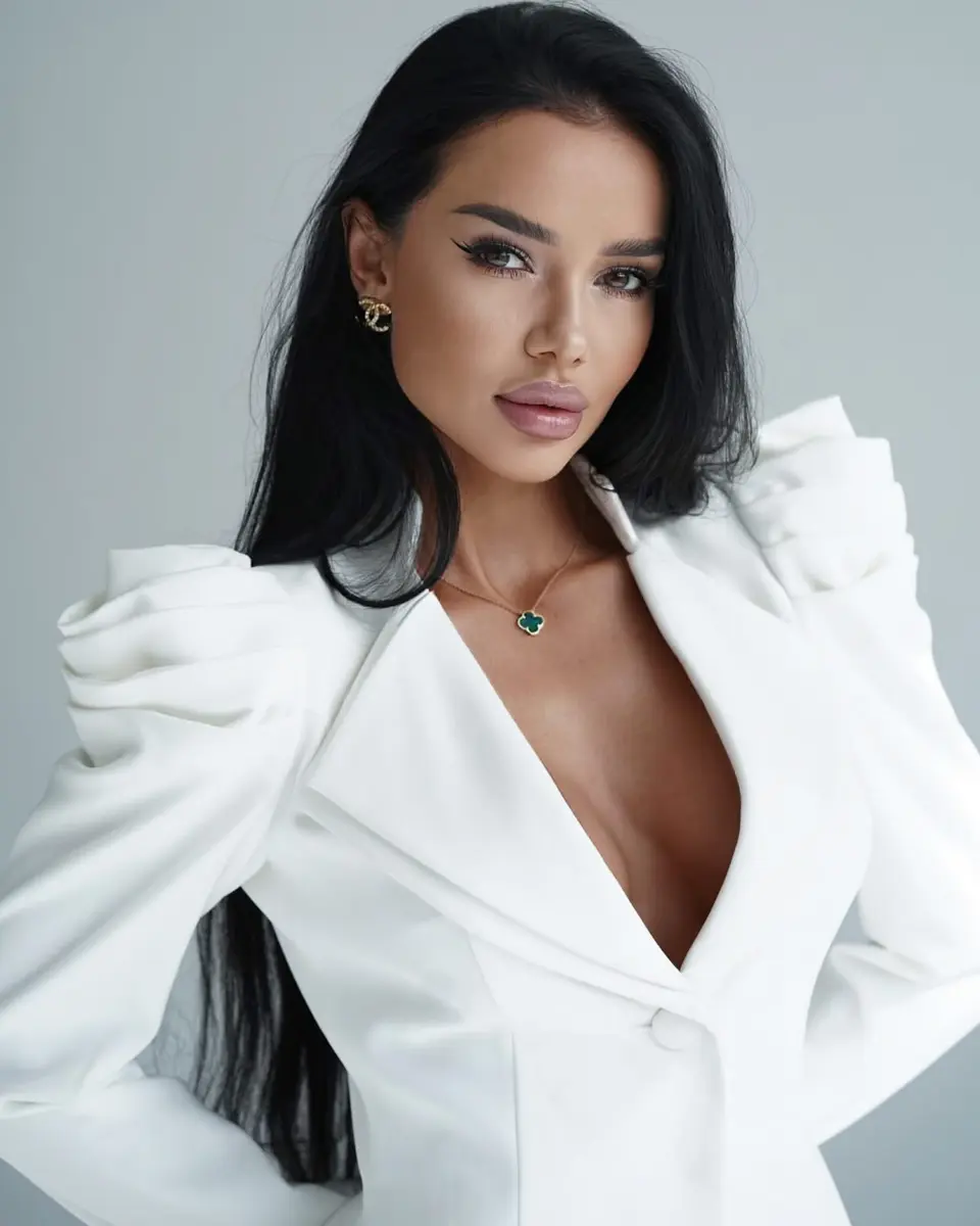 Tisha escort in London