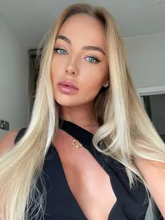 Veronika escort in London
