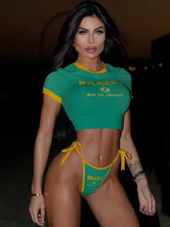 Vika escort in London