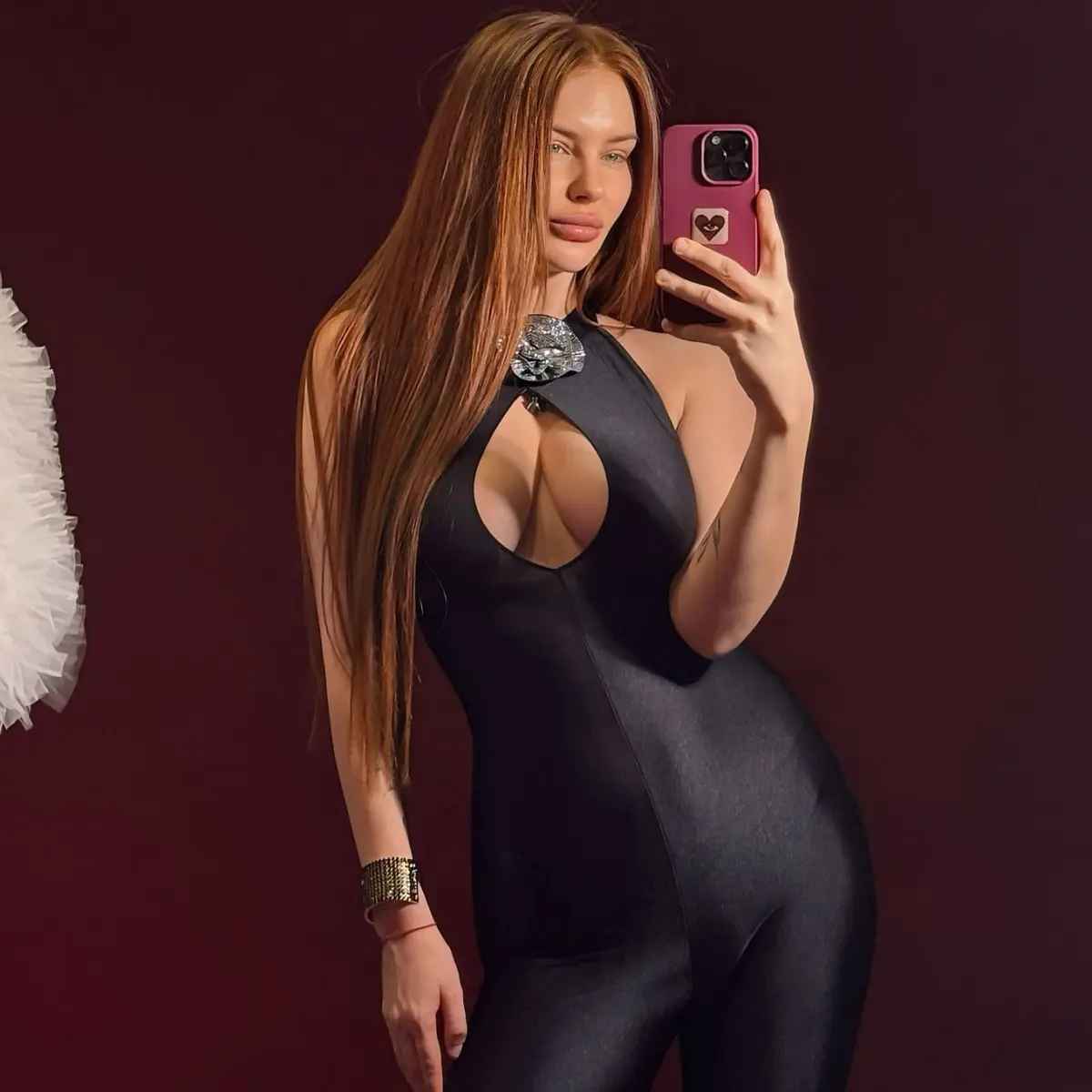 Viola escort in London